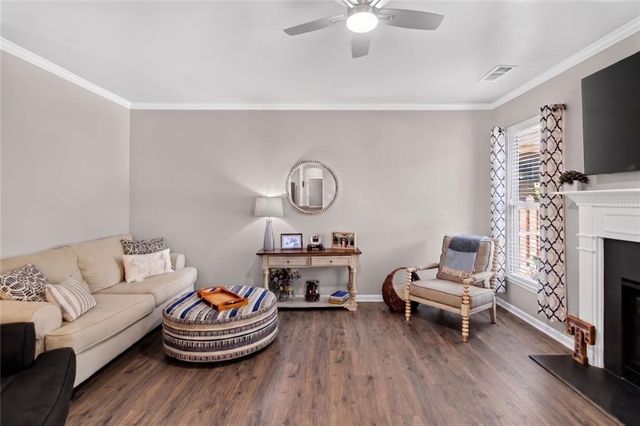 7423 Fireside Lane, Flowery Branch, GA 30542