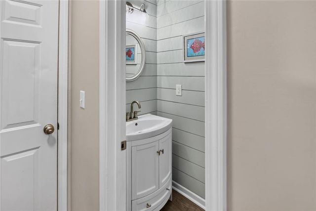 7423 Fireside Lane, Flowery Branch, GA 30542
