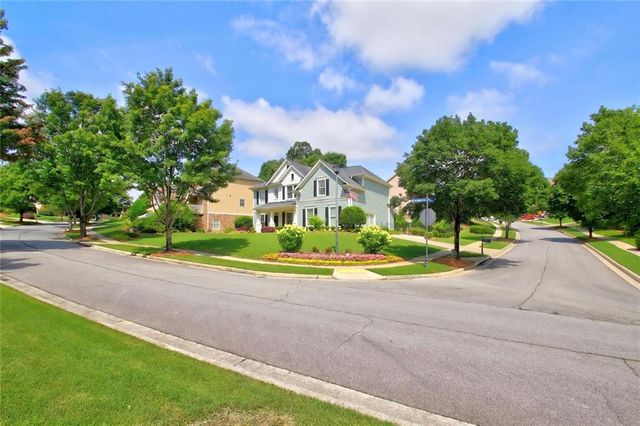 7423 Fireside Lane, Flowery Branch, GA 30542