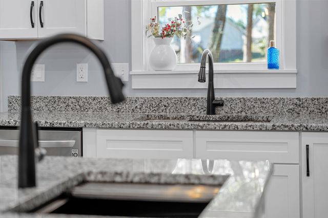 1539 Cedar Springs Cir, Clarksville, TN 37042