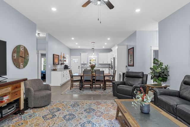 1539 Cedar Springs Cir, Clarksville, TN 37042