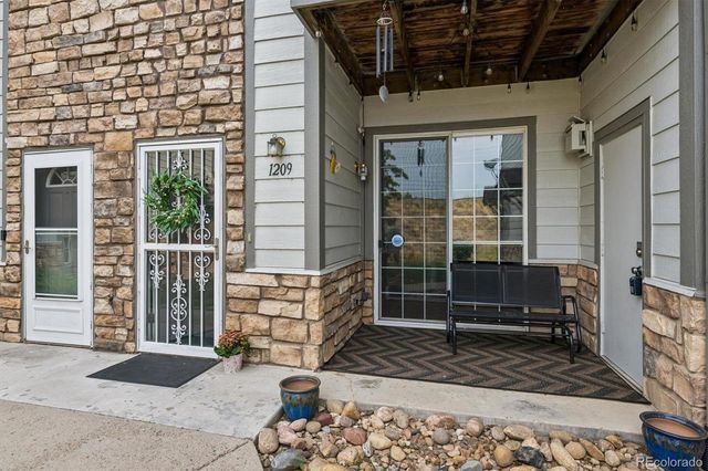 3261 E 103rd Place 1209, Denver, CO 80229