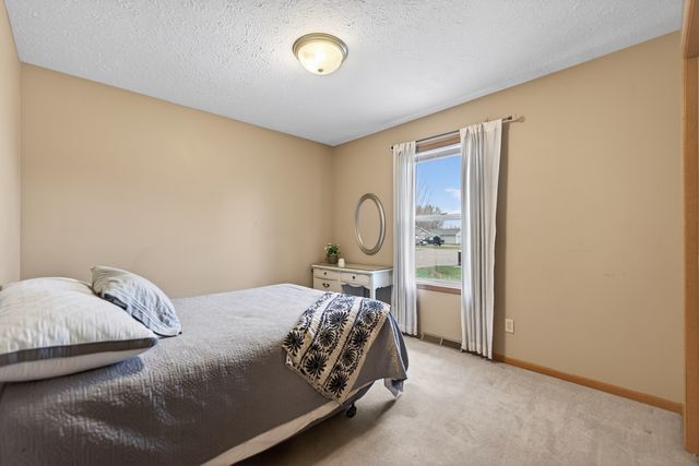 43 THICKET Lane, South Beloit, IL 61080