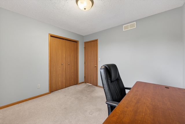 43 THICKET Lane, South Beloit, IL 61080