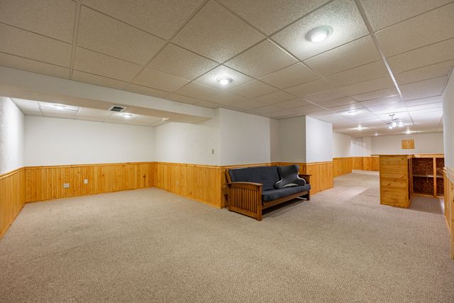 43 THICKET Lane, South Beloit, IL 61080