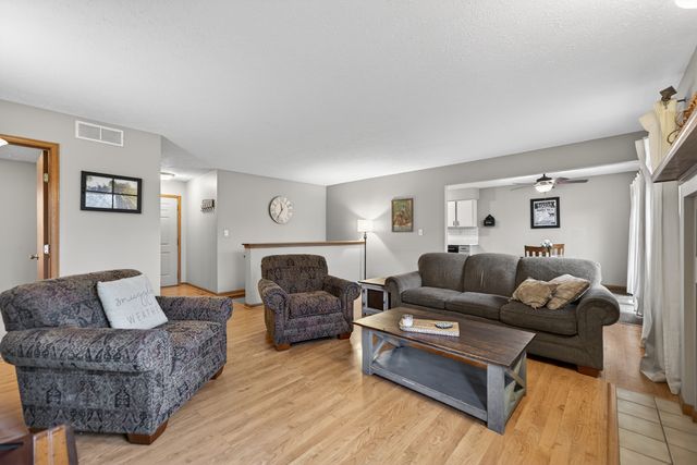 43 THICKET Lane, South Beloit, IL 61080