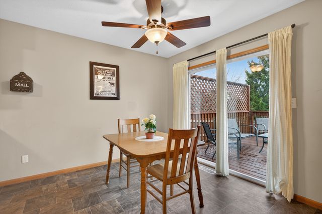 43 THICKET Lane, South Beloit, IL 61080