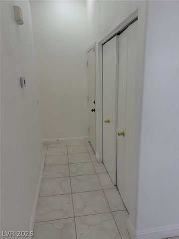 8104 Kempston Court, Las Vegas, NV 89129