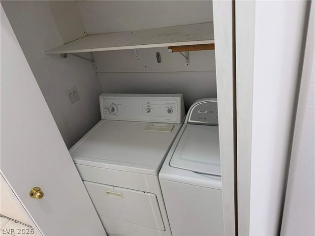 8104 Kempston Court, Las Vegas, NV 89129