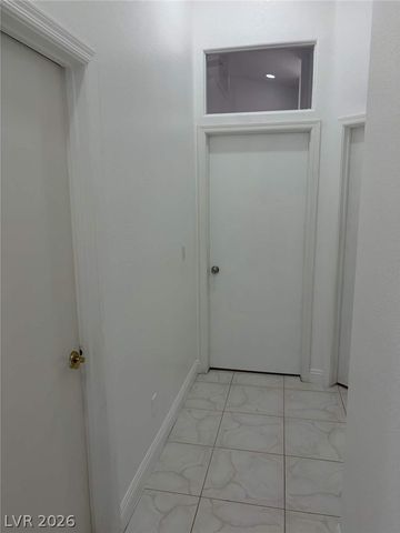 8104 Kempston Court, Las Vegas, NV 89129