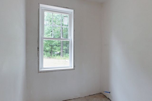 179 Brookline St, Pepperell, MA 01463