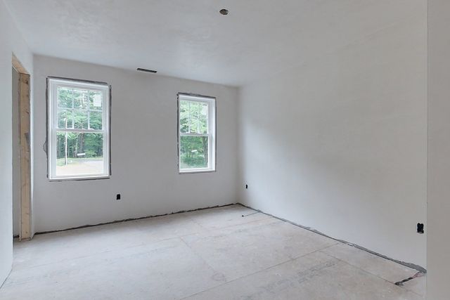 179 Brookline St, Pepperell, MA 01463