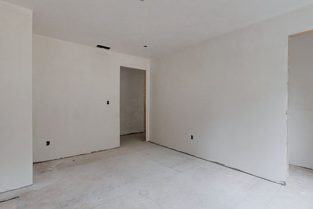 179 Brookline St, Pepperell, MA 01463