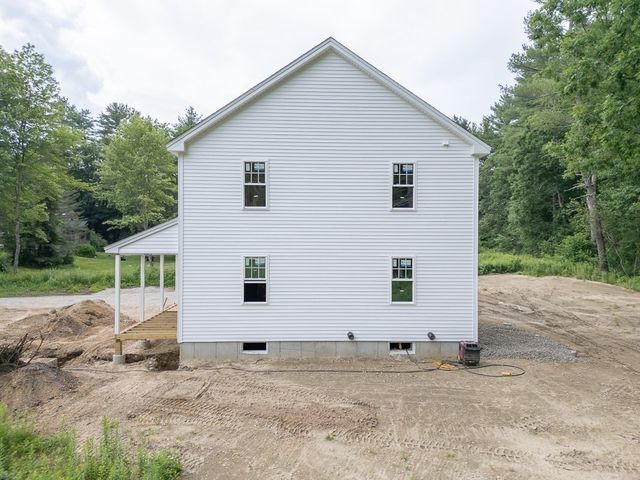 179 Brookline St, Pepperell, MA 01463