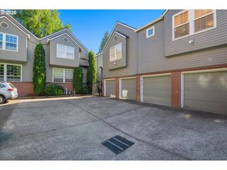 2020 Nw LOVEJOY St 7, Portland, OR 97209