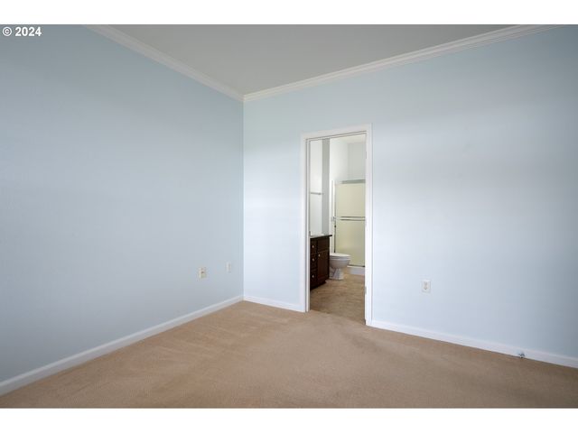 2395 SNOWBERRY RIDGE Ct, West Linn, OR 97068