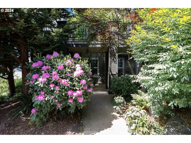 2395 SNOWBERRY RIDGE Ct, West Linn, OR 97068