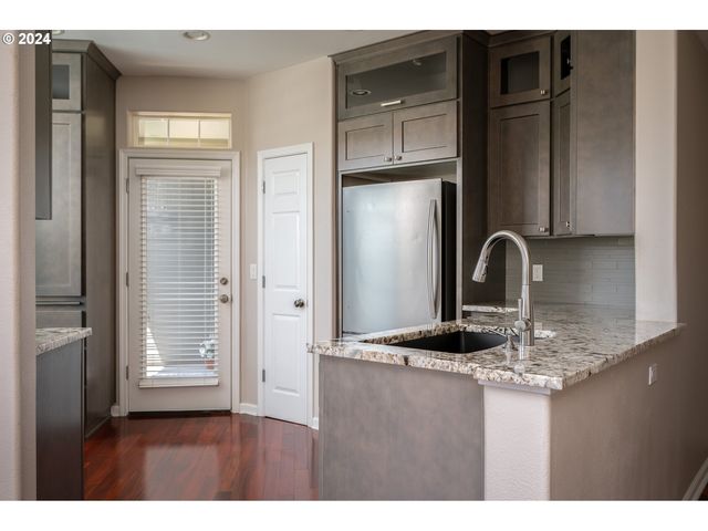 2395 SNOWBERRY RIDGE Ct, West Linn, OR 97068