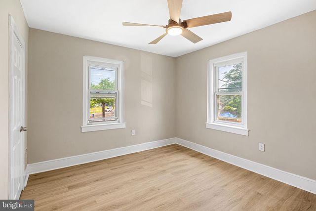 212 NEW BROADWAY, Brooklawn, NJ 08030