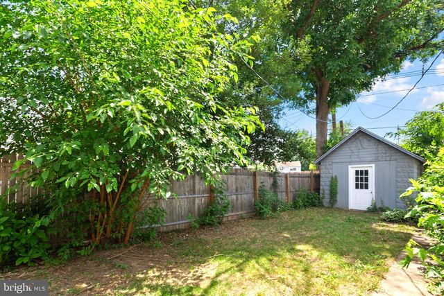 212 NEW BROADWAY, Brooklawn, NJ 08030