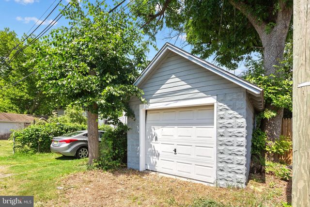 212 NEW BROADWAY, Brooklawn, NJ 08030