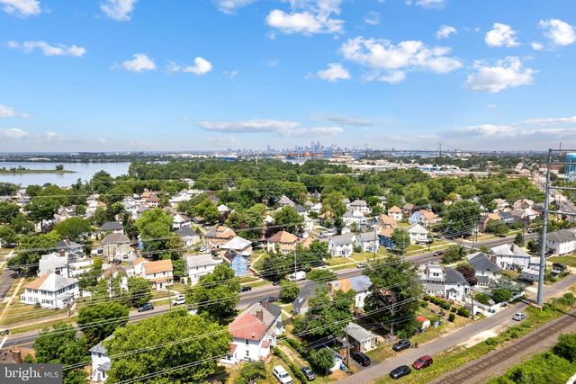 212 NEW BROADWAY, Brooklawn, NJ 08030
