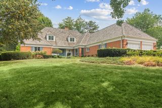 354 Grayfriars Lane, Inverness, IL 60067