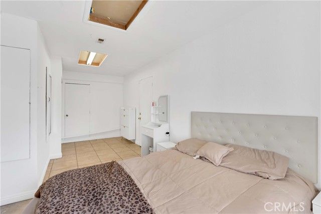 661 N Larch, Rialto, CA 92376