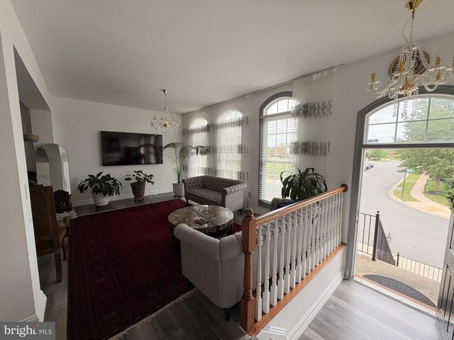 6846 WITTON CIR, Gainesville, VA 20155
