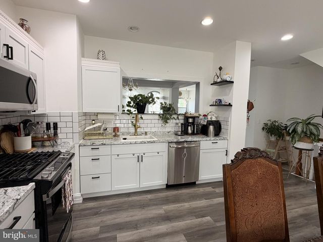 6846 WITTON CIR, Gainesville, VA 20155