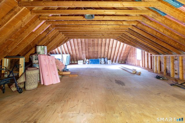 16 Terrie Road, Farmington, CT 06032