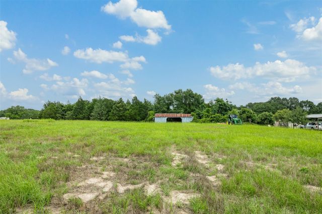 7602 Rose Lane, Sealy, TX 77474