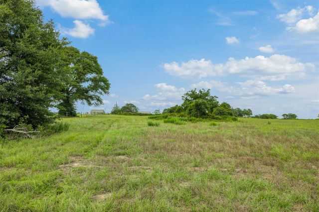 7602 Rose Lane, Sealy, TX 77474