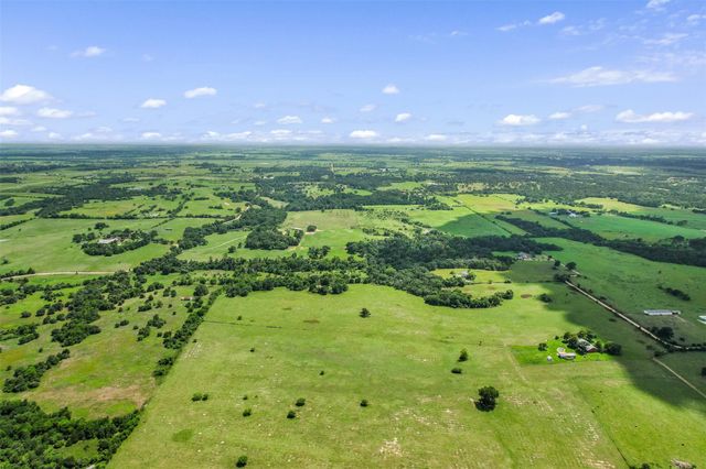 7602 Rose Lane, Sealy, TX 77474