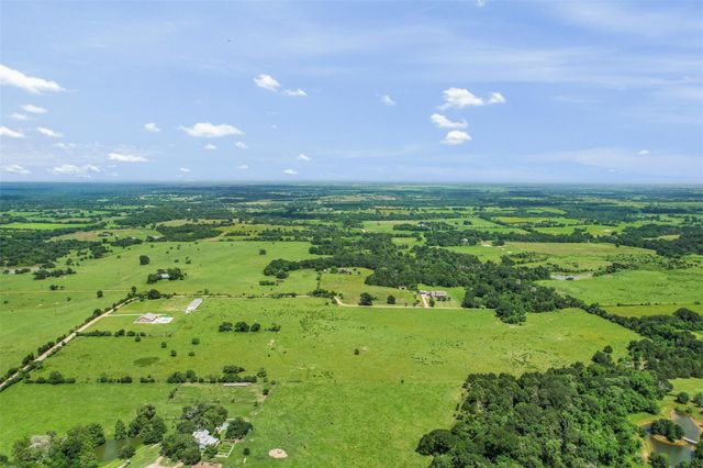 7602 Rose Lane, Sealy, TX 77474