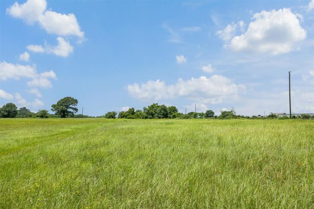 7602 Rose Lane, Sealy, TX 77474