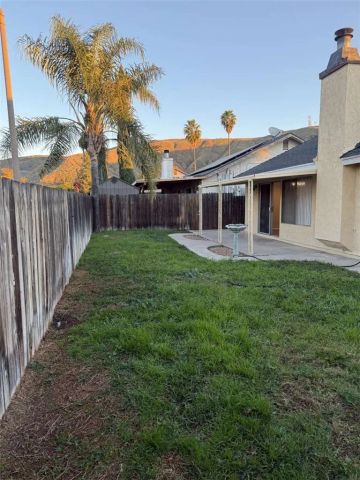 3270 Edgemont Court, San Bernardino, CA 92405