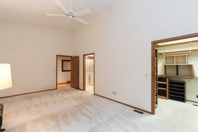 4922 Cedar Drive, West Des Moines, IA 50266
