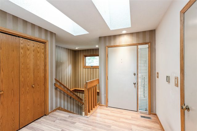 4922 Cedar Drive, West Des Moines, IA 50266