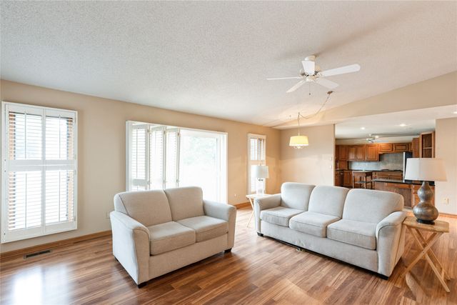 4922 Cedar Drive, West Des Moines, IA 50266