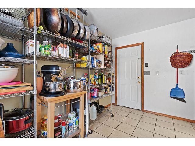 293 E IVY Ln, Union, OR 97883