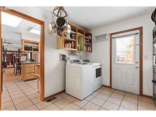 293 E IVY Ln, Union, OR 97883