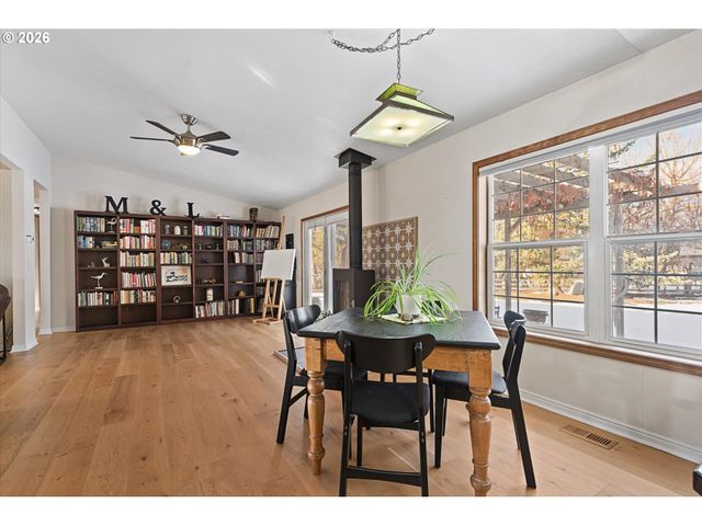 293 E IVY Ln, Union, OR 97883