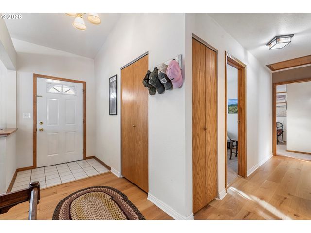 293 E IVY Ln, Union, OR 97883