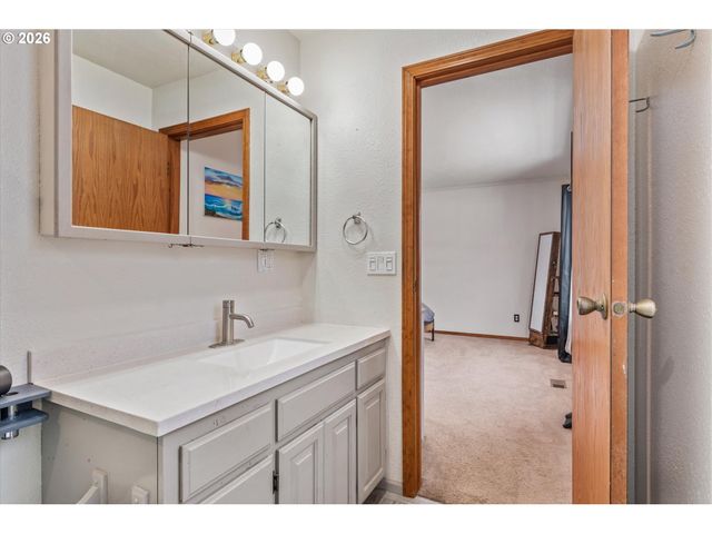 293 E IVY Ln, Union, OR 97883