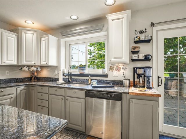 2808 STINSON Street, Poplar Grove, IL 61065