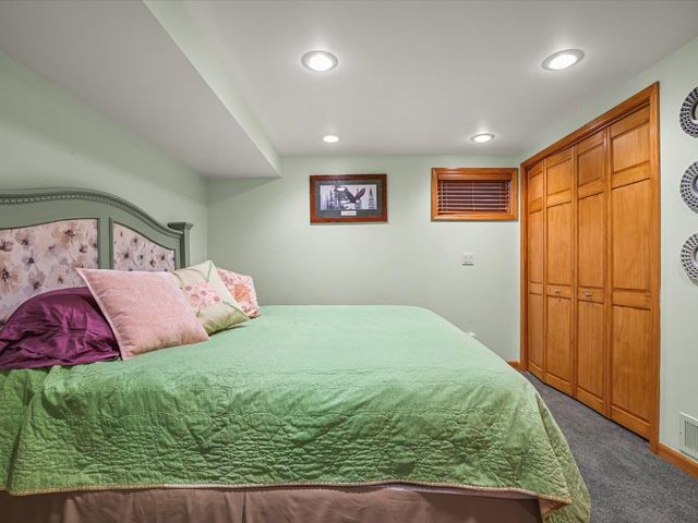 2808 STINSON Street, Poplar Grove, IL 61065