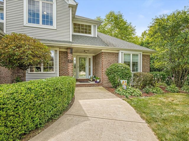 2808 STINSON Street, Poplar Grove, IL 61065