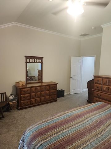 9700 Applewood Trail, Denton, TX 76207