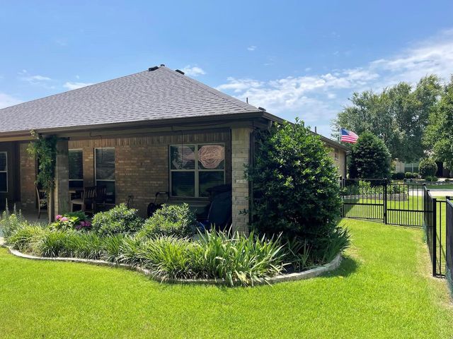 9700 Applewood Trail, Denton, TX 76207